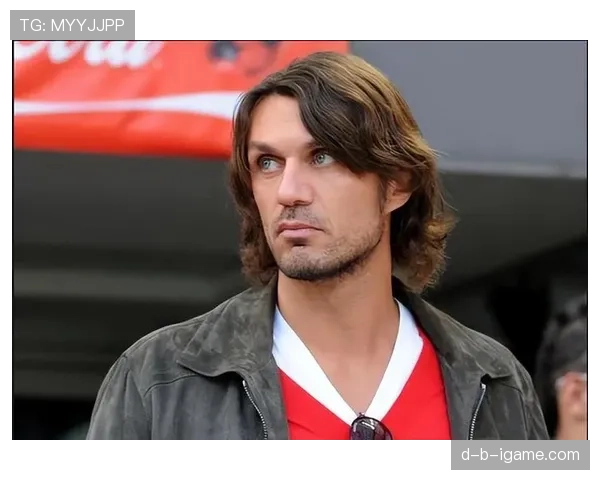 马尔蒂尼战术智慧揭秘：传奇后卫如何重塑现代足球防守哲学